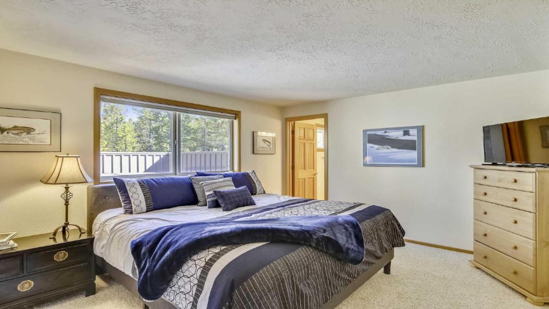 Photo of Bedroom in Sunriver
