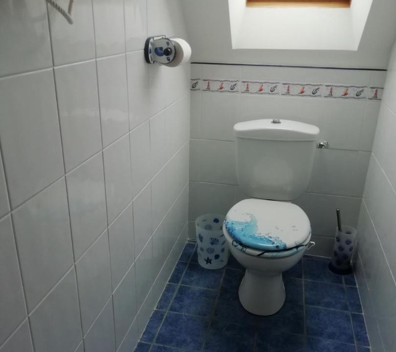 Photo of Bathroom in Tredrez-Locquemeau