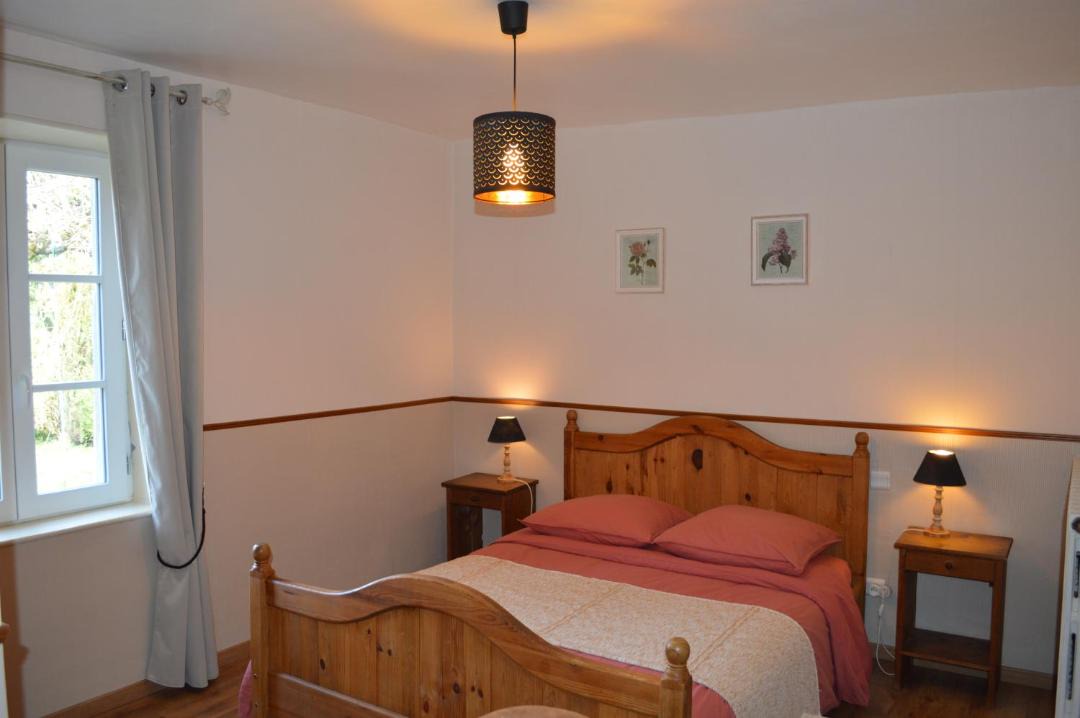 Photo of Bedroom in Saint-Pierre-de-Curtille