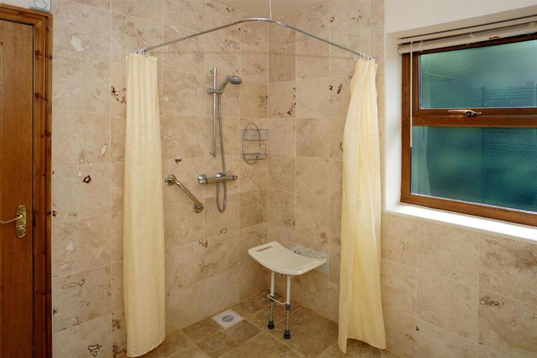 Photo of Bathroom in Llanfairpwllgwyngyll