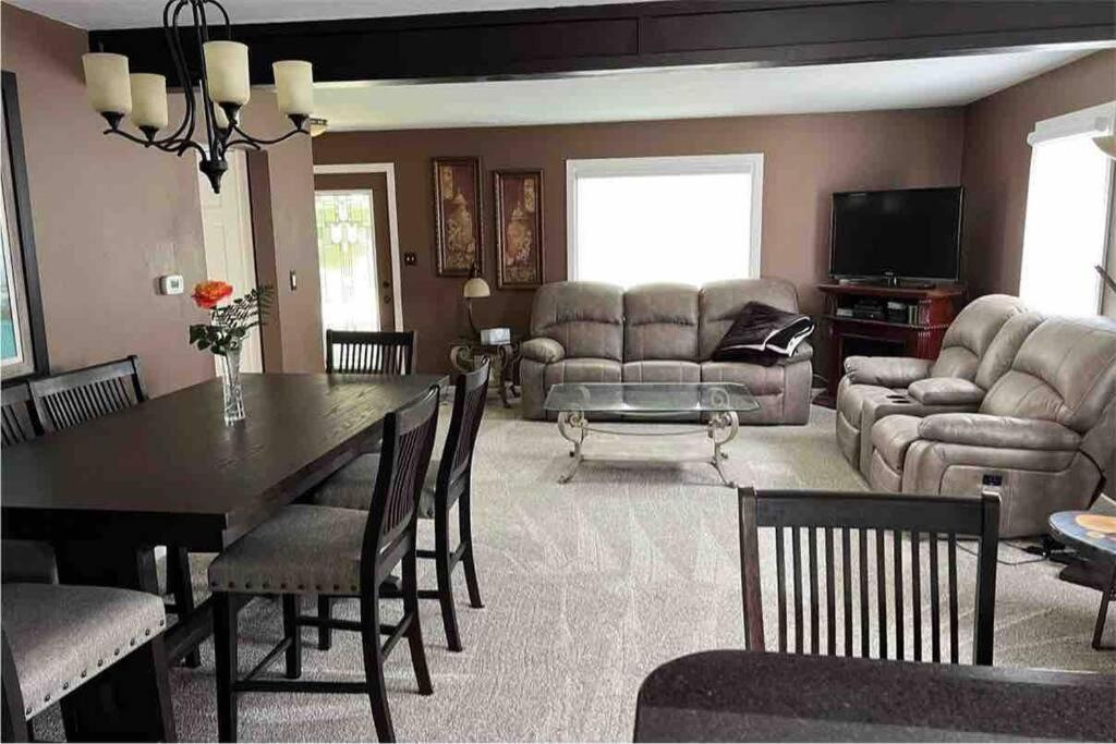 Photo of Livingroom in Iron Mountain