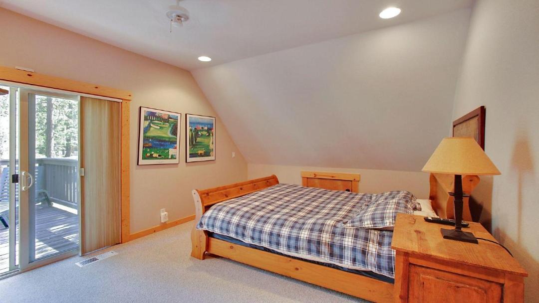Photo of Bedroom in Sunriver