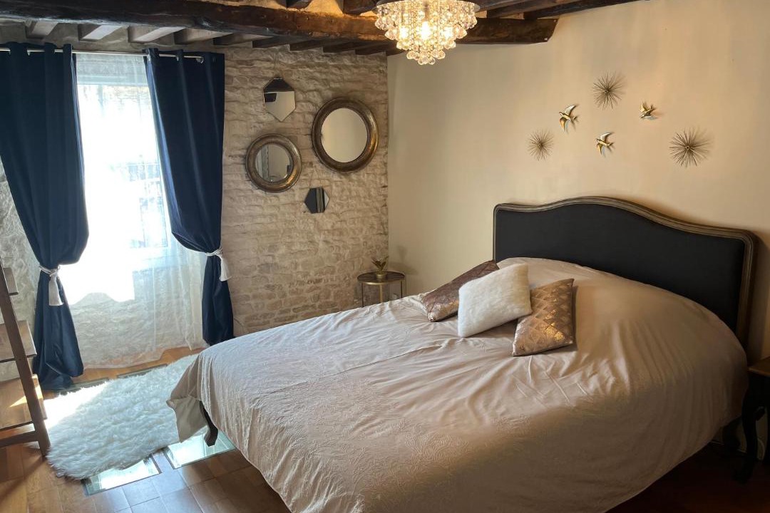 Photo of Bedroom in Mondeville