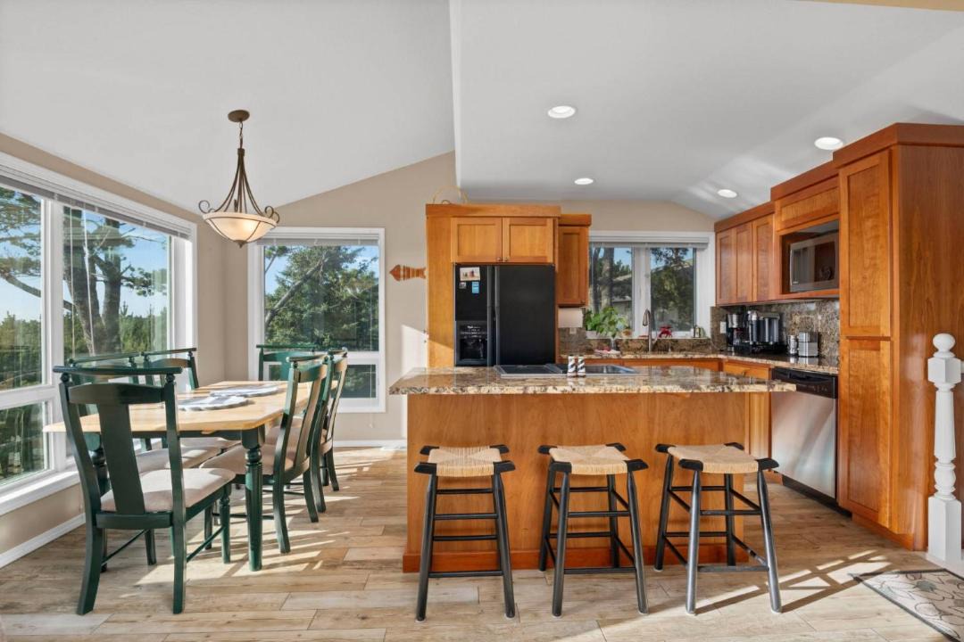 Photo of Kitchen in Rockaway Beach