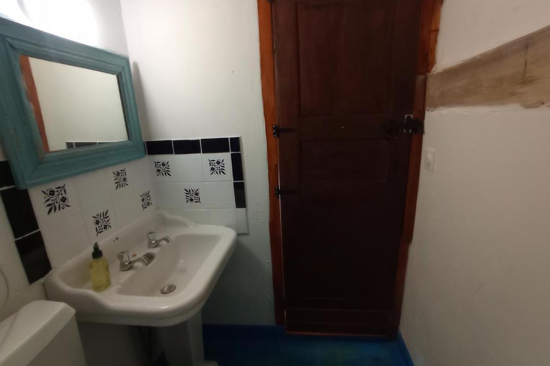 Photo of Bathroom in Saint-Antoine-Cumond
