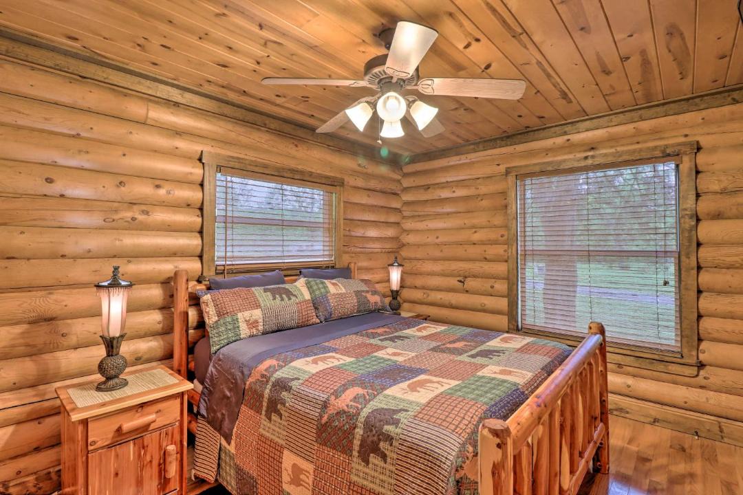 Photo of Bedroom in Higden