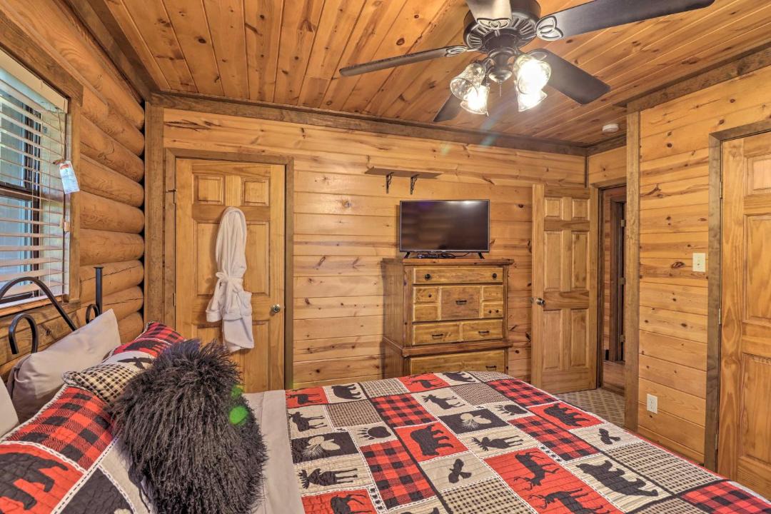 Photo of Bedroom in Higden
