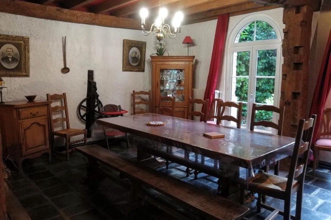 Photo of Others in Renty