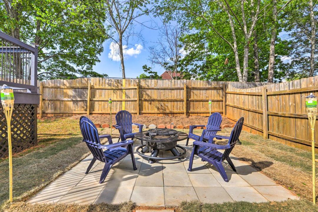 Photo of Others in Oak Hill