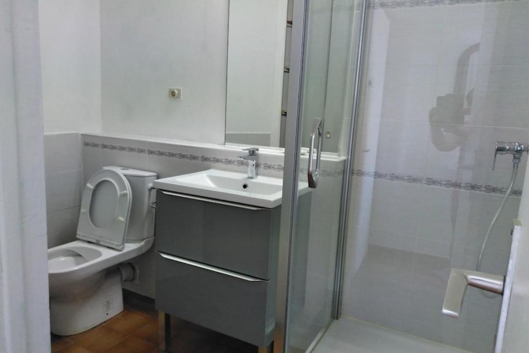 Photo of Bathroom in Le Grau-Du-Roi