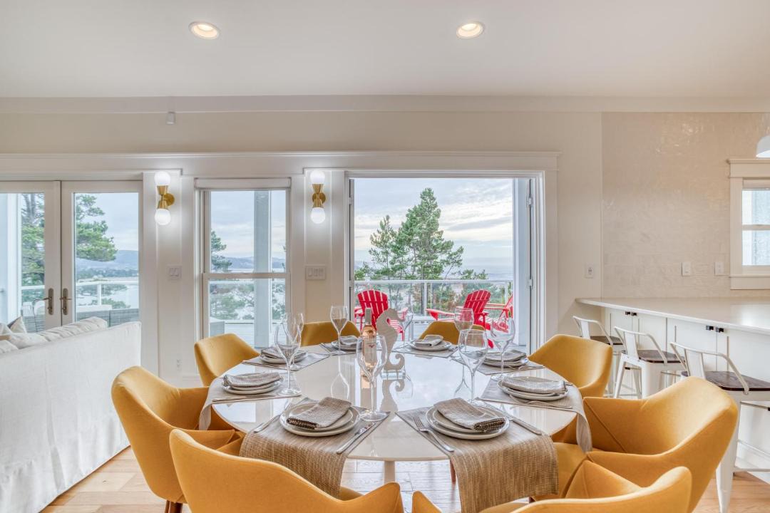 Photo of Others in Lincoln City