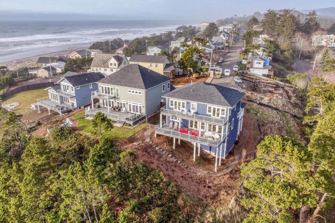 Photo of Others in Lincoln City