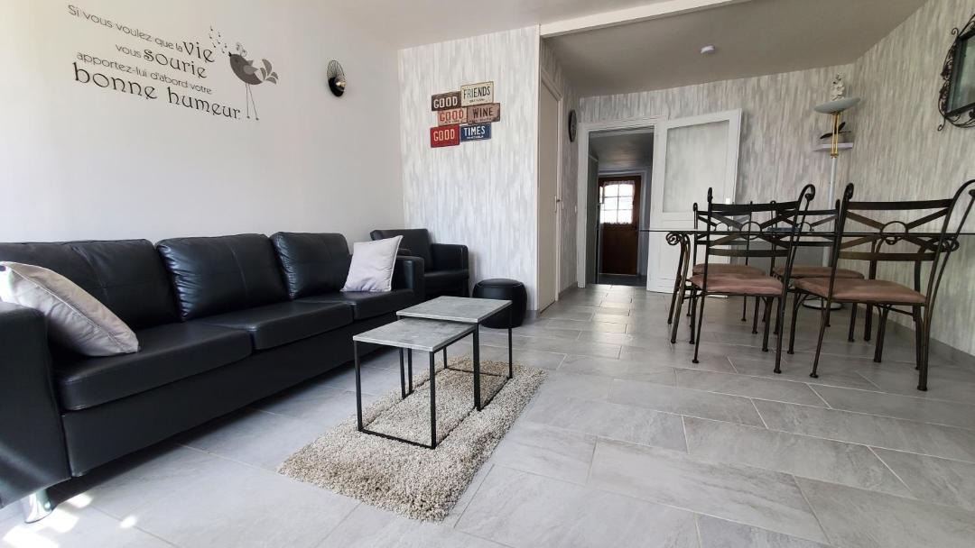 Photo of Livingroom in Aubeterre-sur-Dronne
