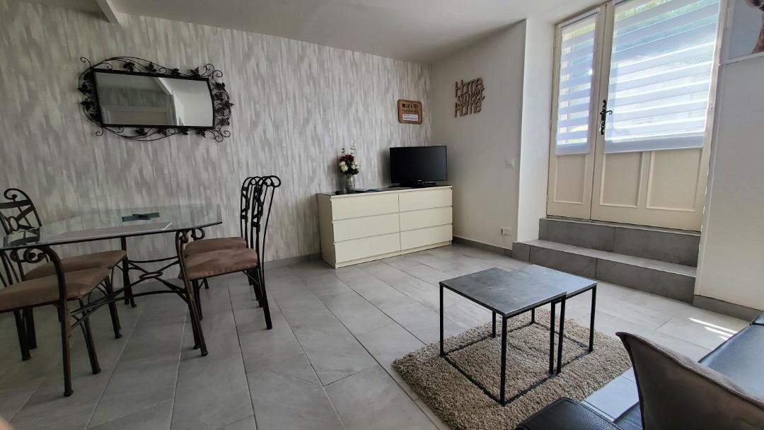 Photo of Livingroom in Aubeterre-sur-Dronne