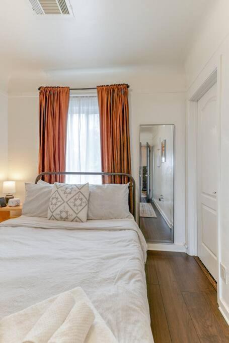 Photo of Bedroom in Downtown