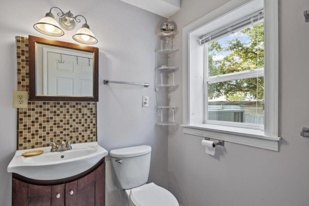 Photo of Bathroom in Harkers Island