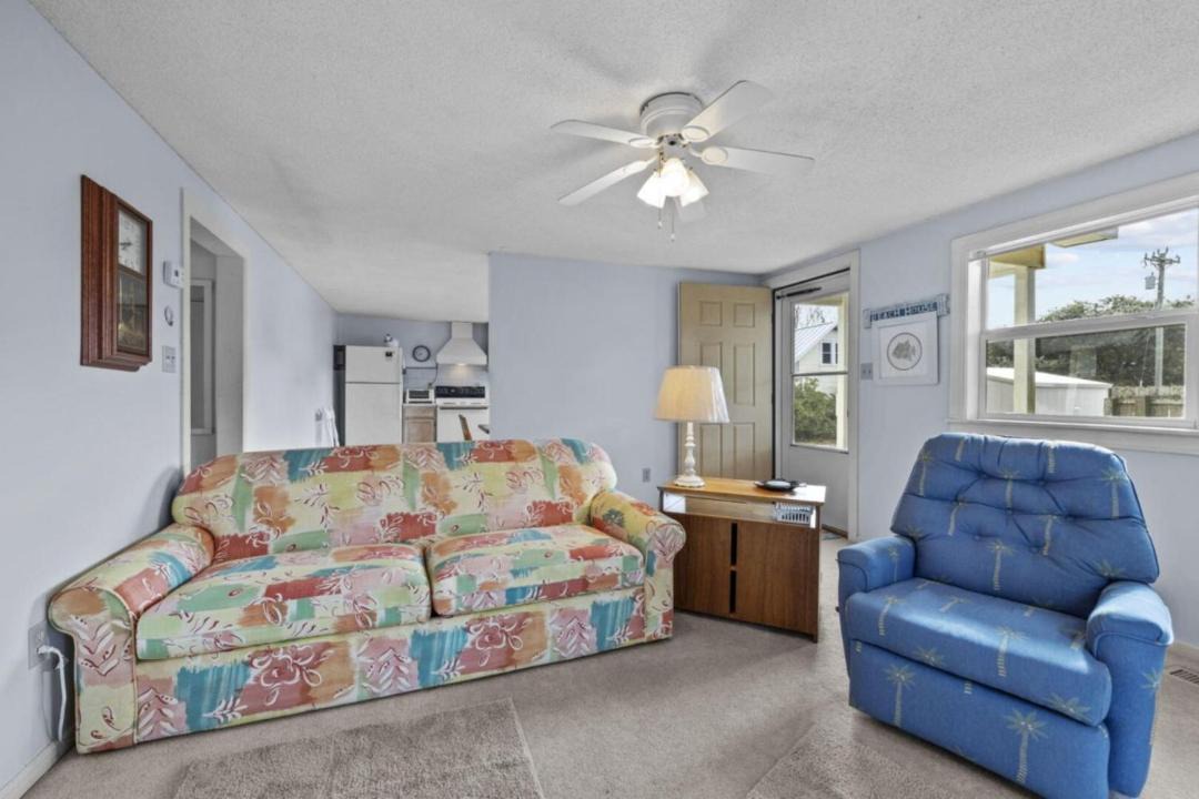 Photo of Livingroom in Harkers Island