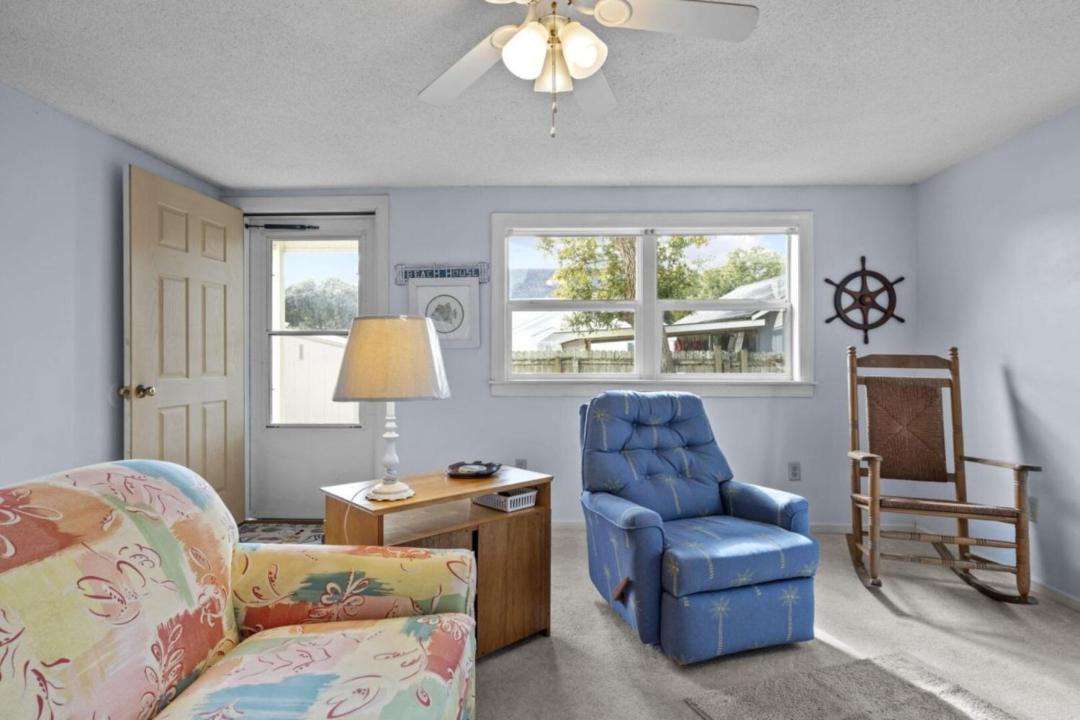 Photo of Livingroom in Harkers Island
