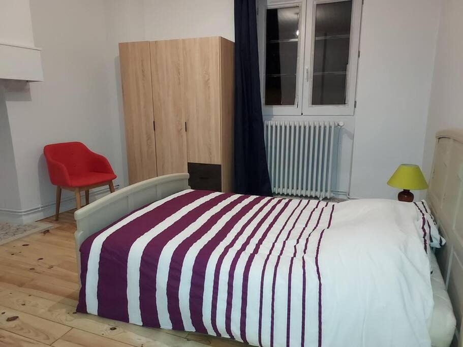 Photo of Bedroom in Oloron-Sainte-Marie