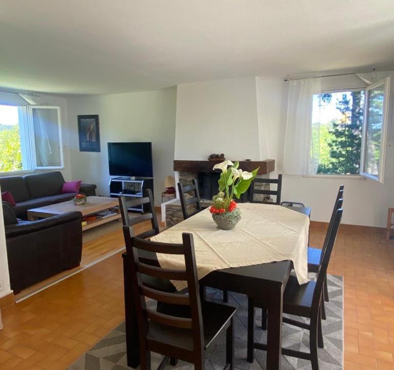 Photo of Livingroom in Le Palais