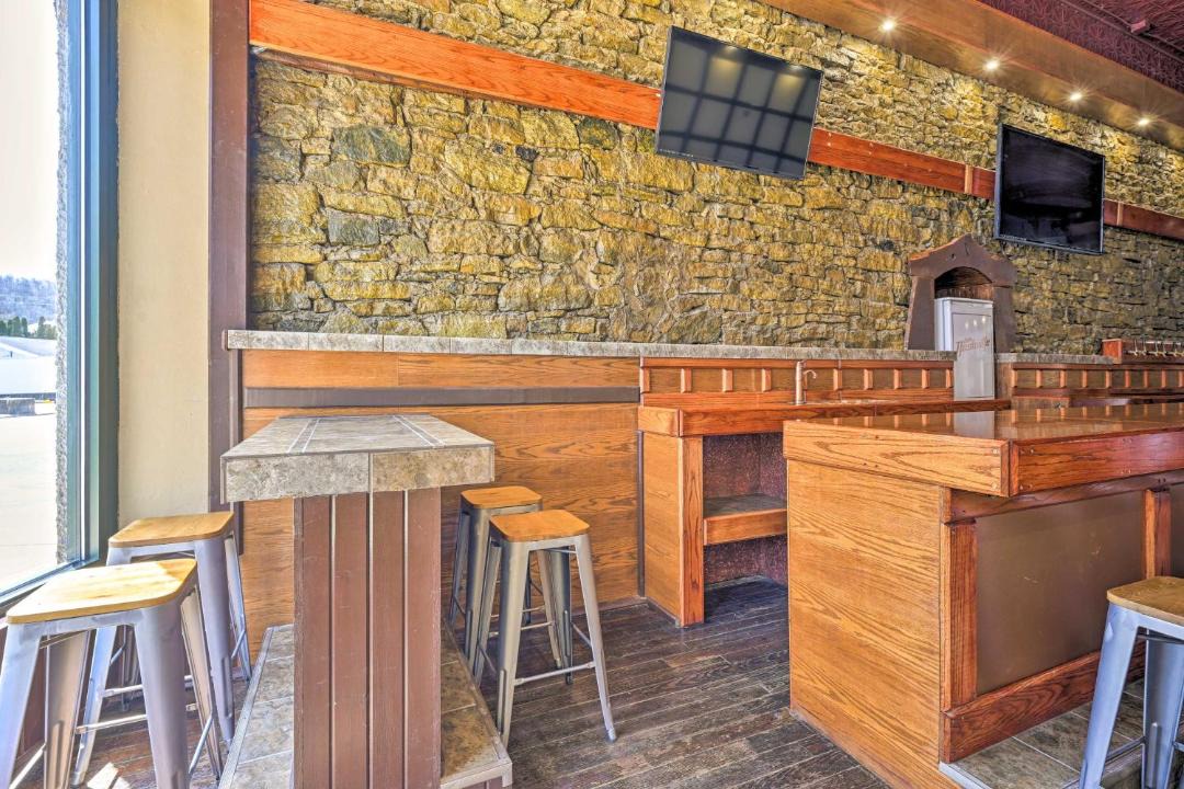 Photo of Others in Lansing