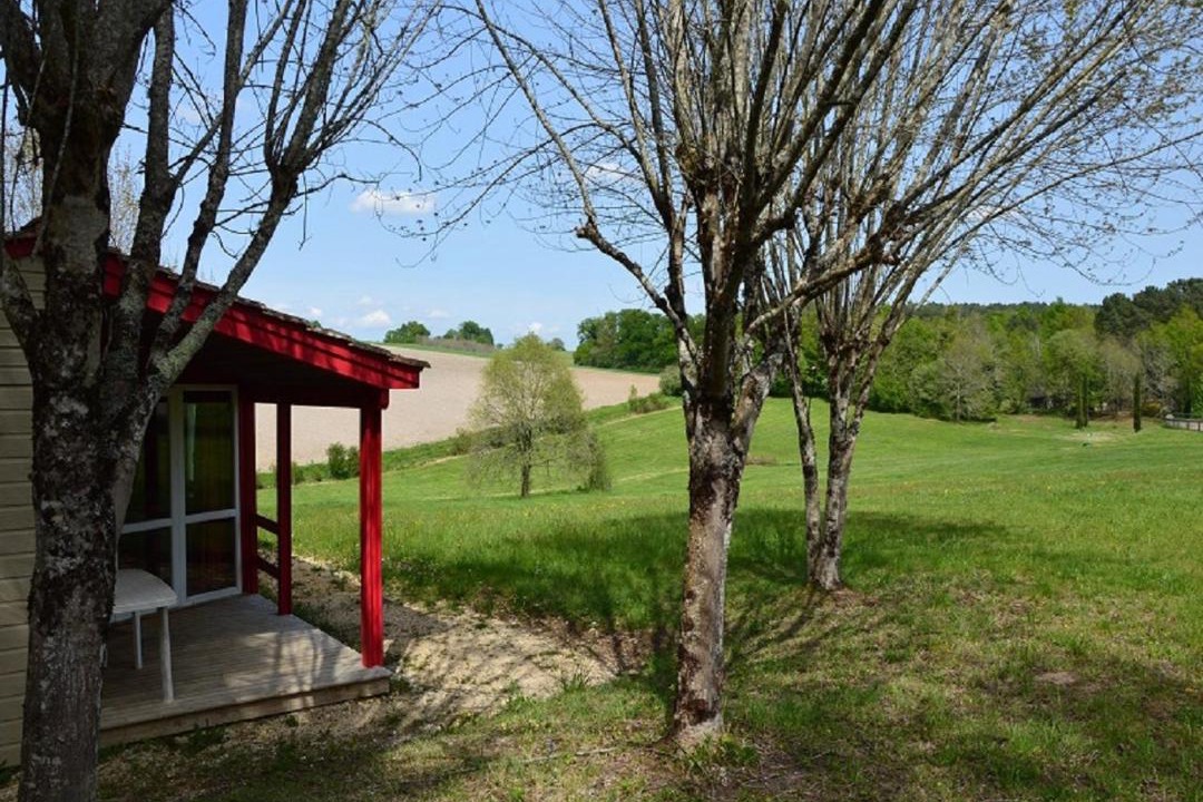 Photo of Others in Cornille