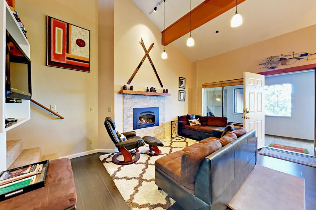 Photo of Livingroom in Tahoe Village