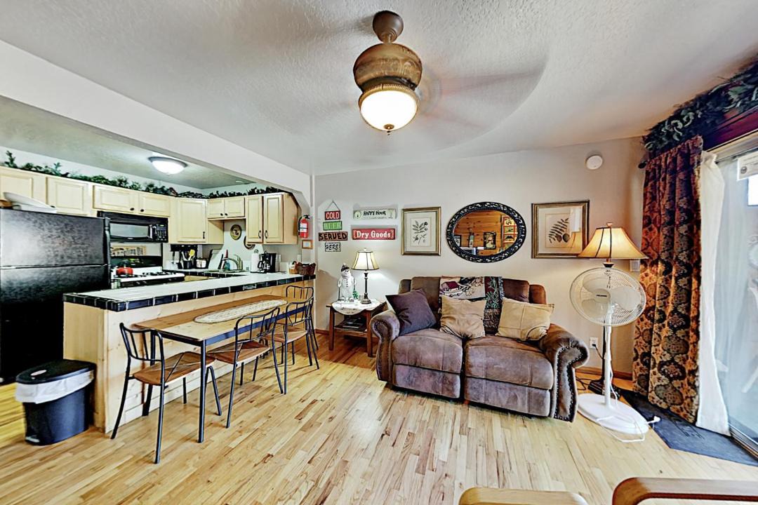 Photo of Livingroom in Tahoe Village