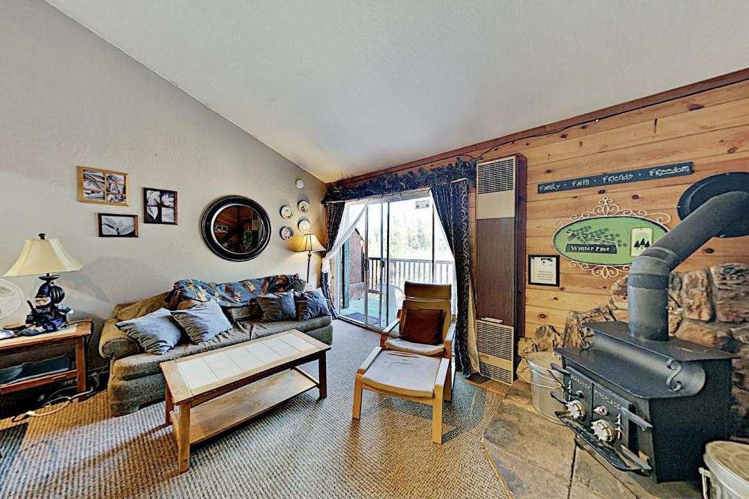 Photo of Livingroom in Tahoe Village