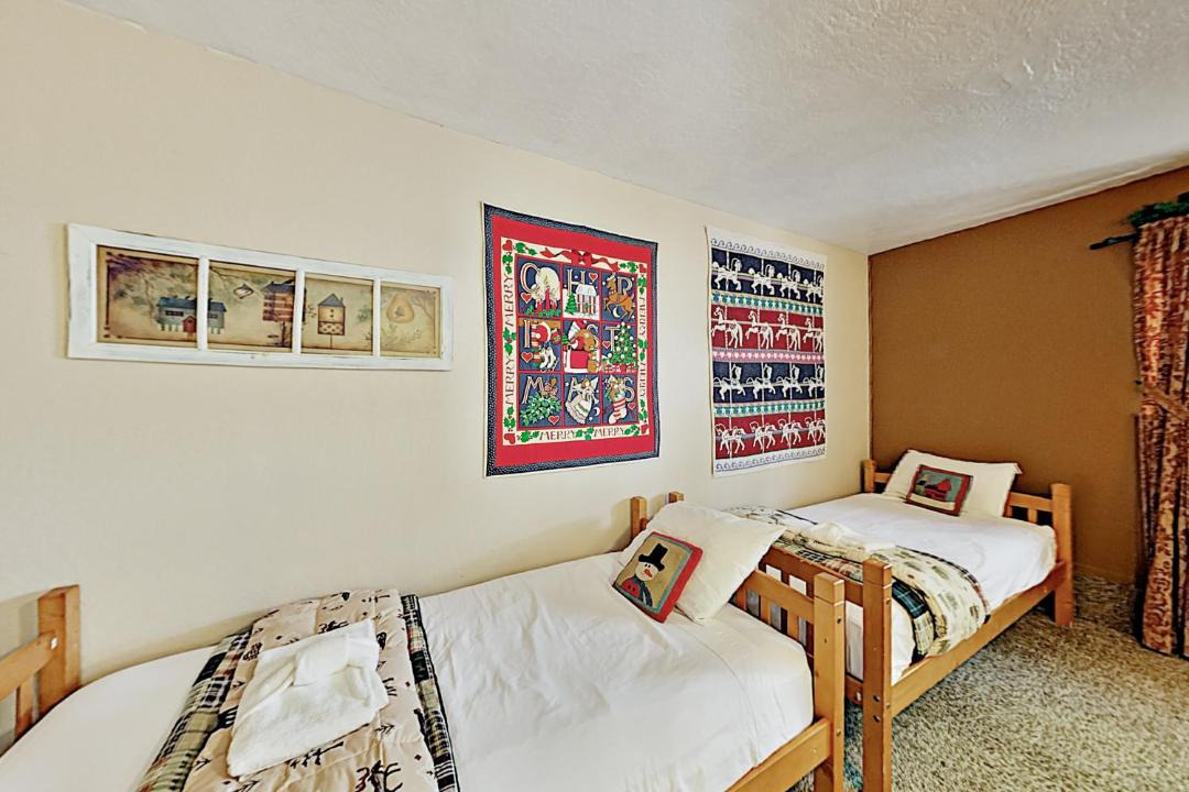 Photo of Bedroom in Tahoe Village