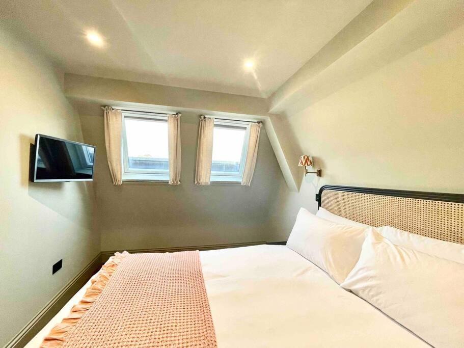 Photo of Bedroom in Bristol