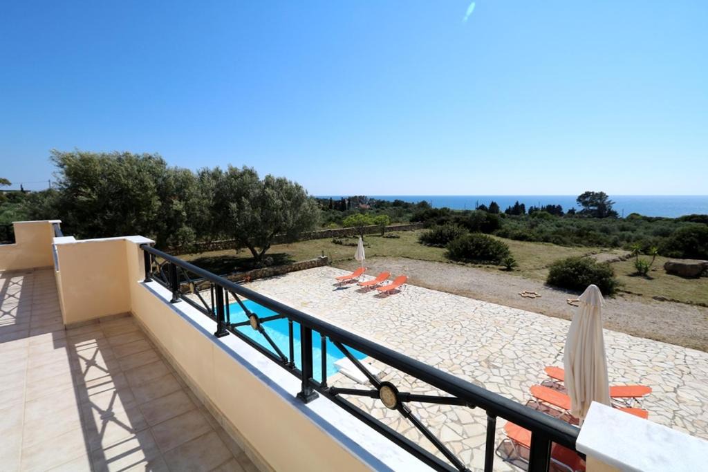 Photo of Patio Balcony in Paliki