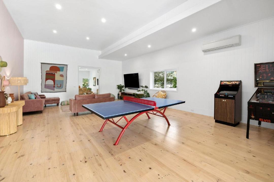 Photo of Others in Lorne