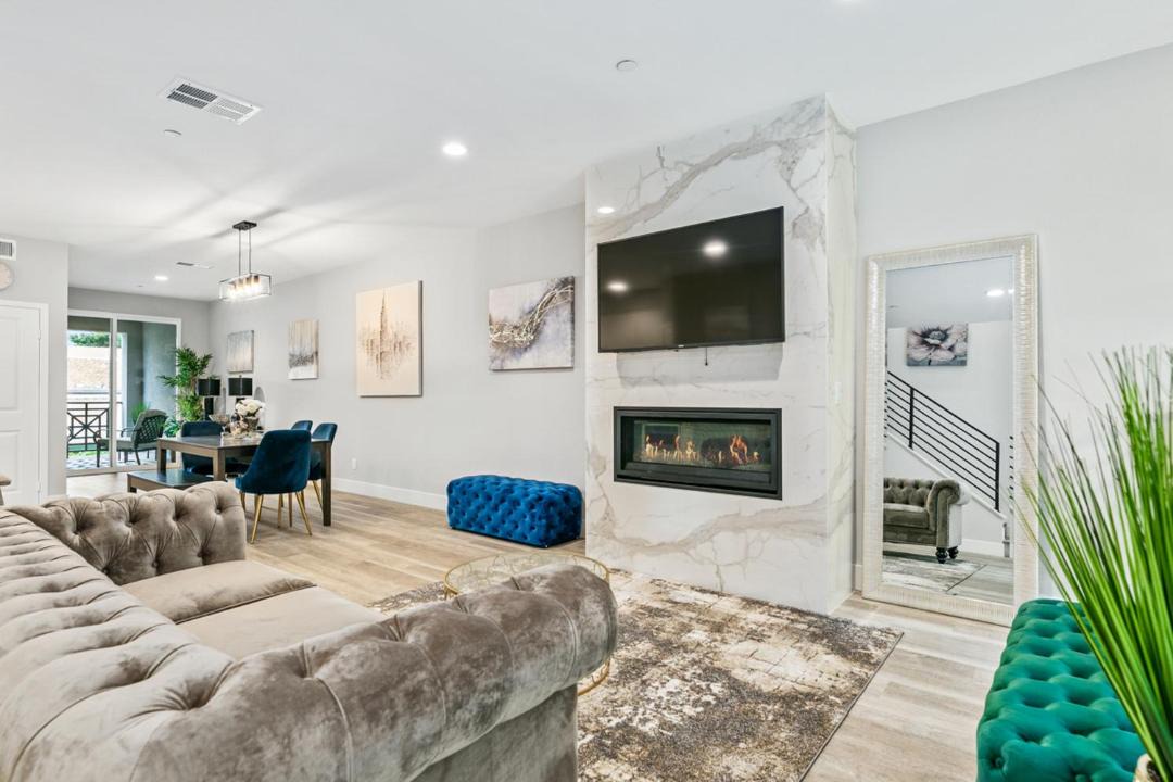 Photo of Livingroom in Carlsbad Village