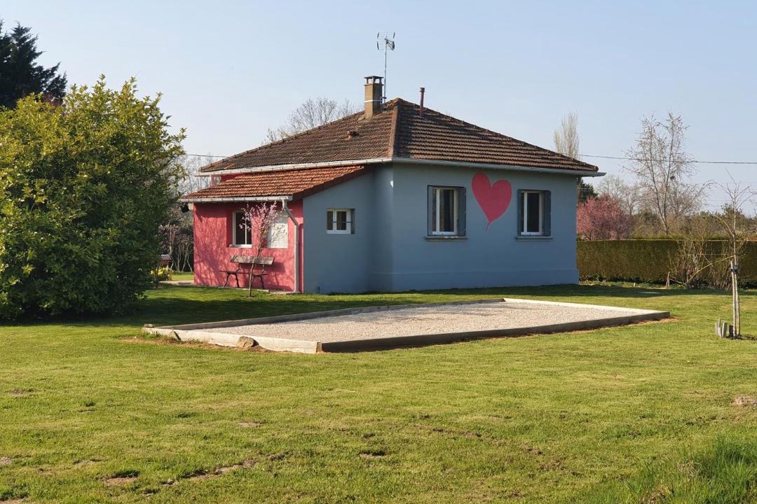 Photo of Buildings in Simard