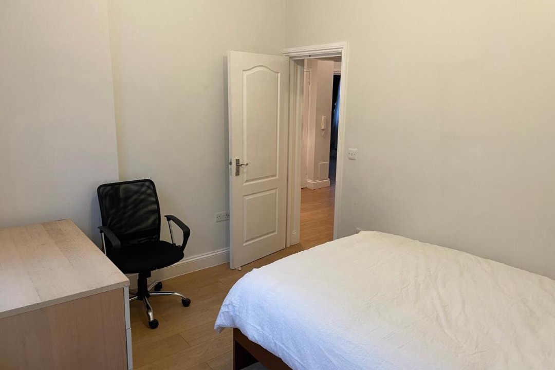 Photo of Bedroom in Bromley South