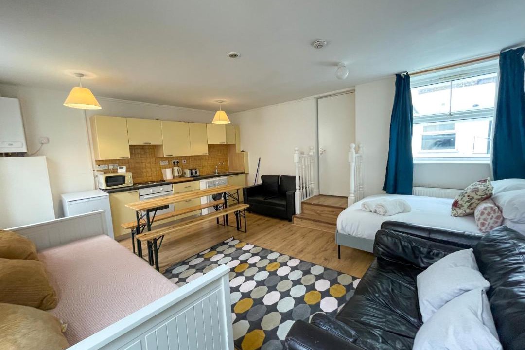 Photo of Others in Kilburn