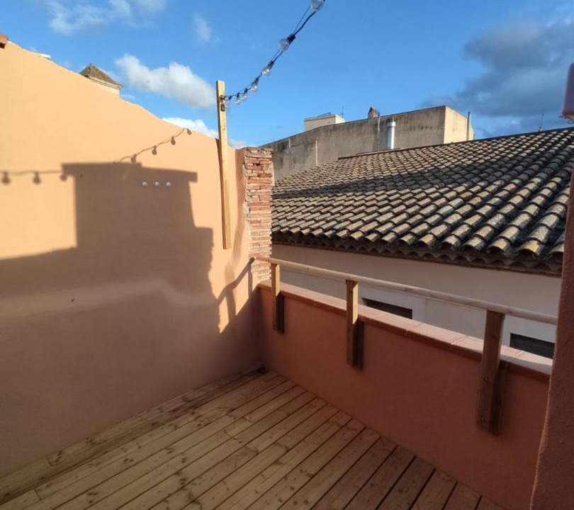 Photo of Patio Balcony in Montblanc