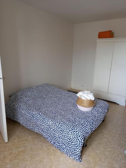 Photo of Bedroom in Ballan-Mire