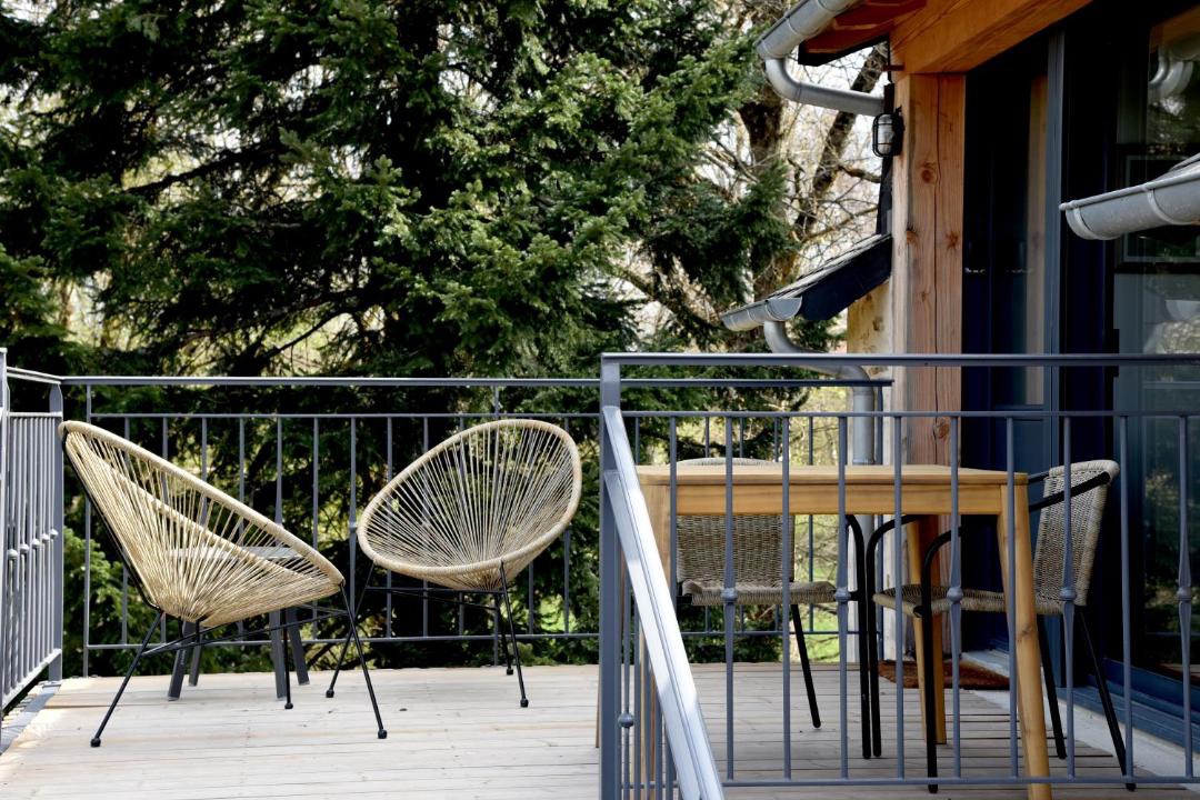 Photo of Patio Balcony in Saint-Germain-les-Vergnes