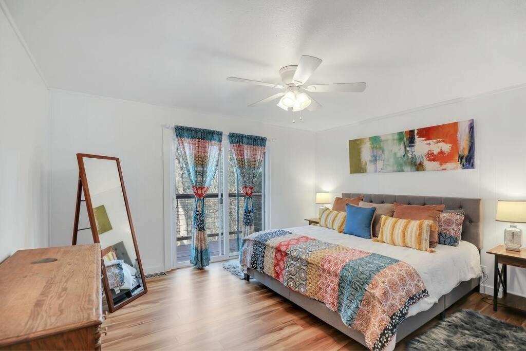 Photo of Bedroom in Pottsboro