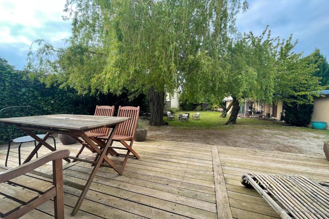 Photo of Patio Balcony in Saint-Hilaire-Saint-Mesmin