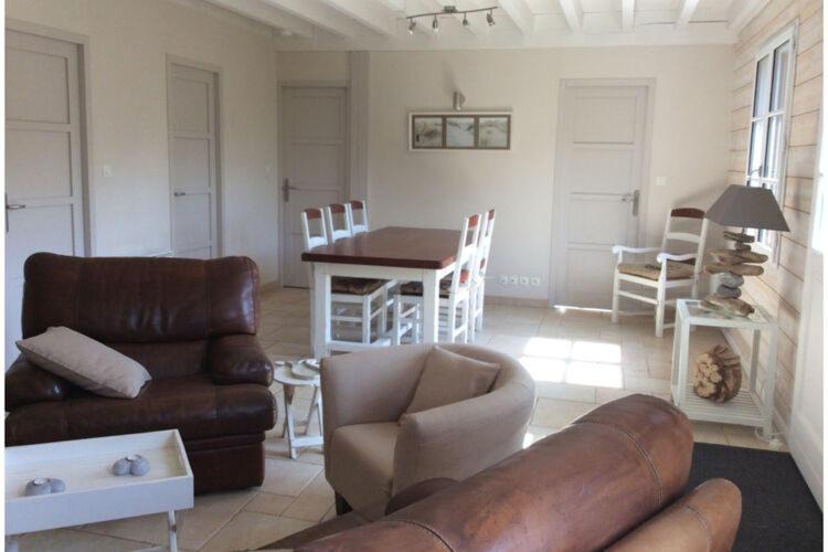 Photo of Livingroom in Saint-Martin-aux-Buneaux