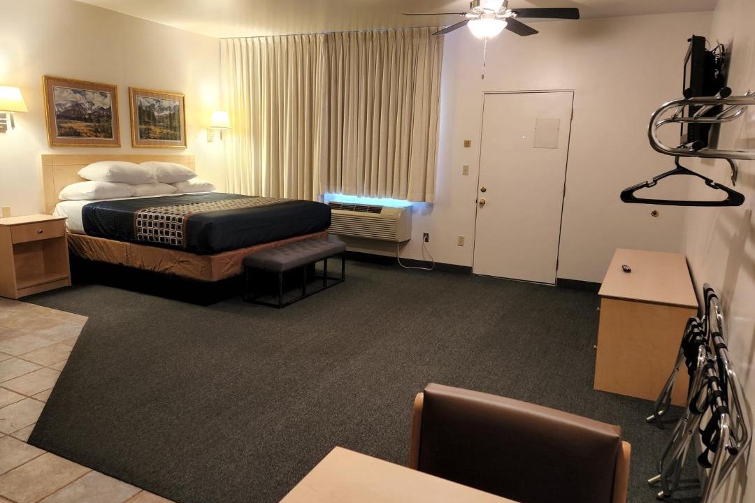 Photo of Bedroom in West Colorado Springs