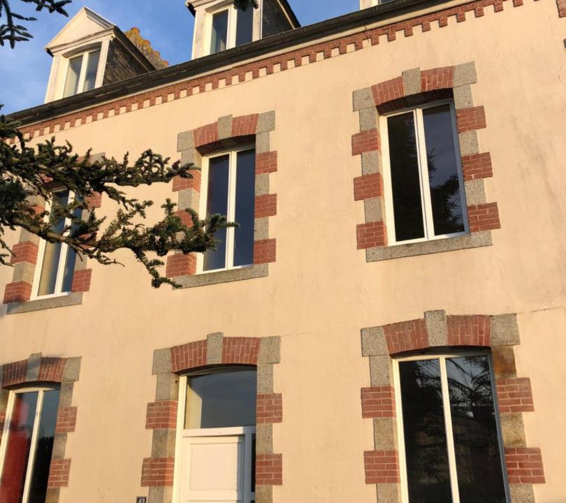 Photo of Buildings in Landivy