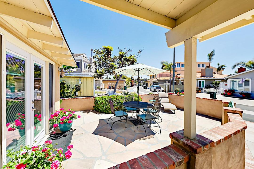 Photo of Patio Balcony in Pierpont Bay