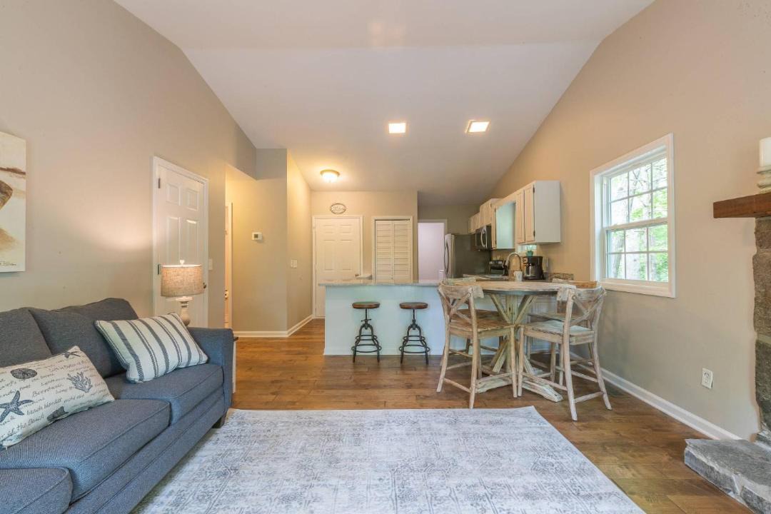 Photo of Others in Waleska