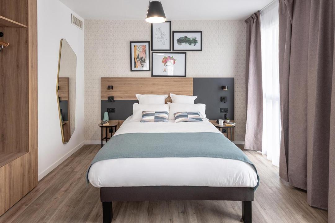 Photo of Bedroom in Saint-Germain-en-Laye