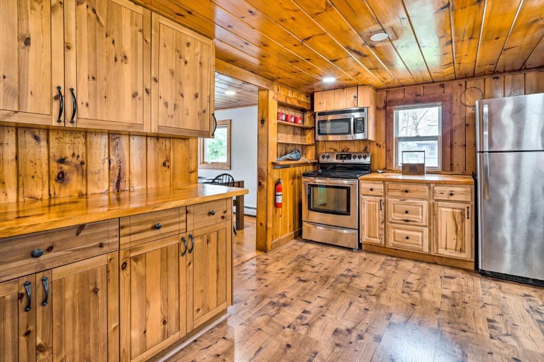 Photo of Others in Hydeville