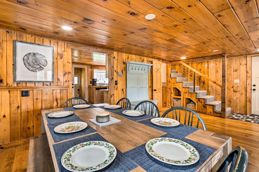 Photo of Others in Hydeville